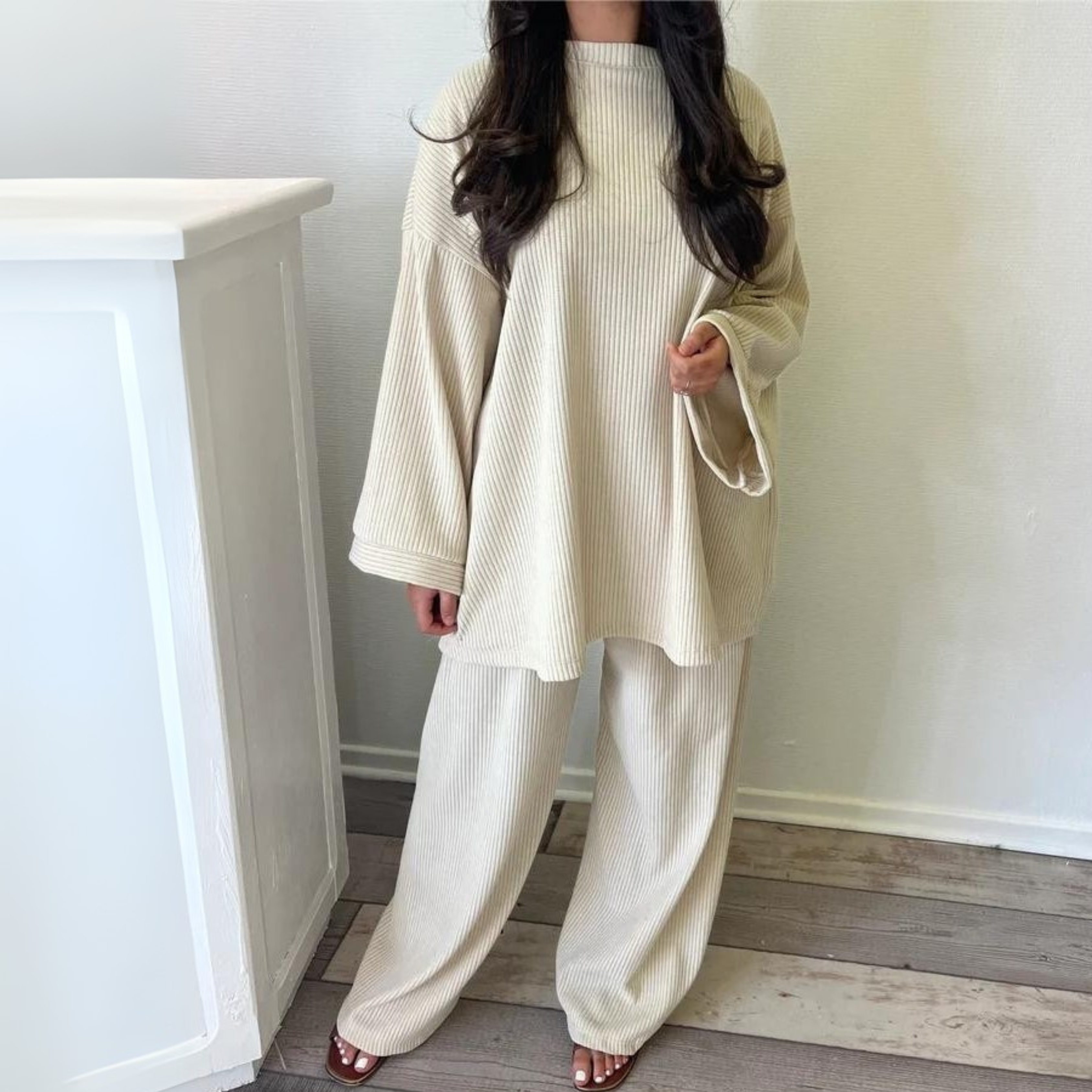 UNIT - Loose Top and Wide Leg