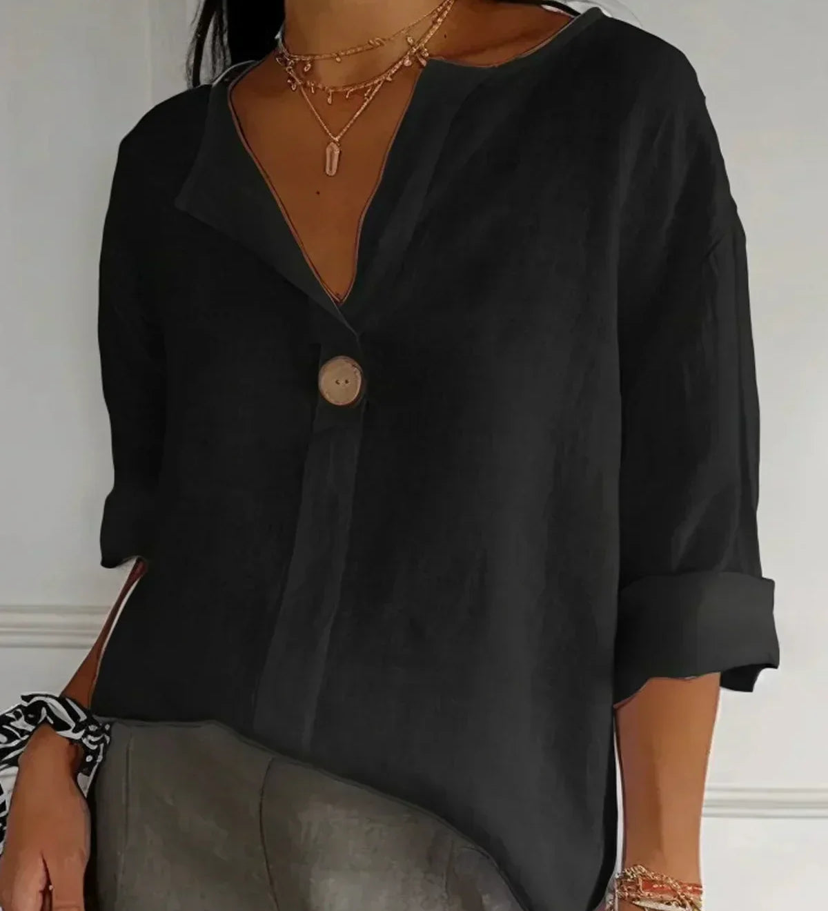 Nayla - Casual V-Neck Blouse