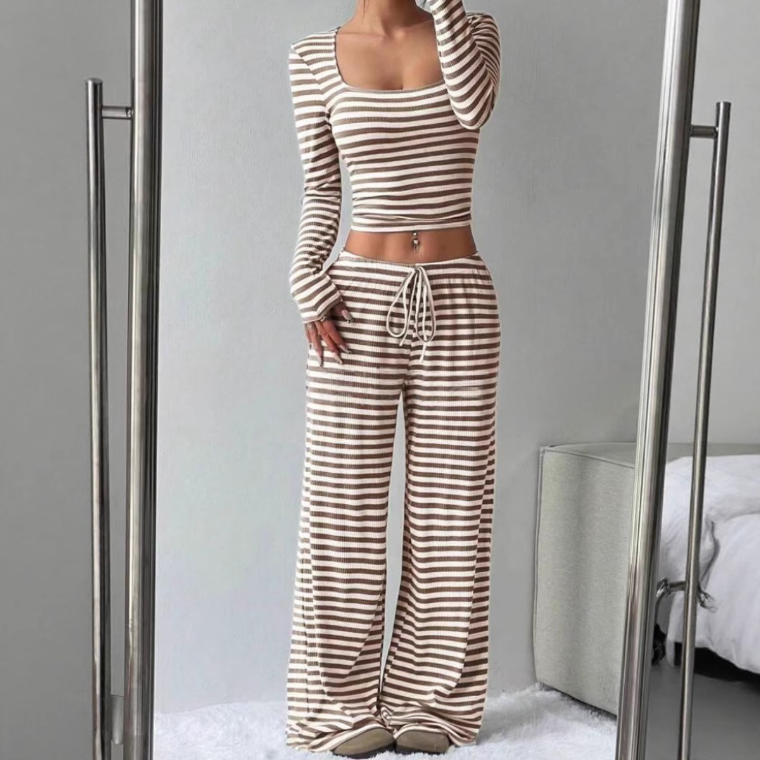 JANAT - Fit Crop Top and Pants
