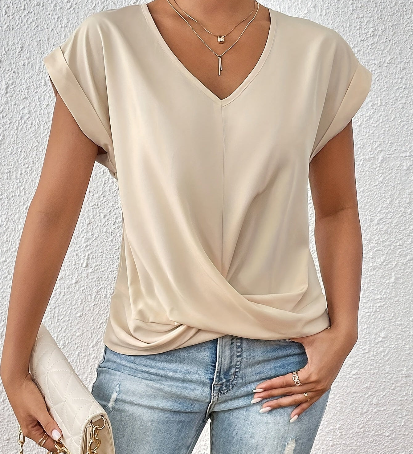 Meika - Classic Twist Detail V-Neck Top