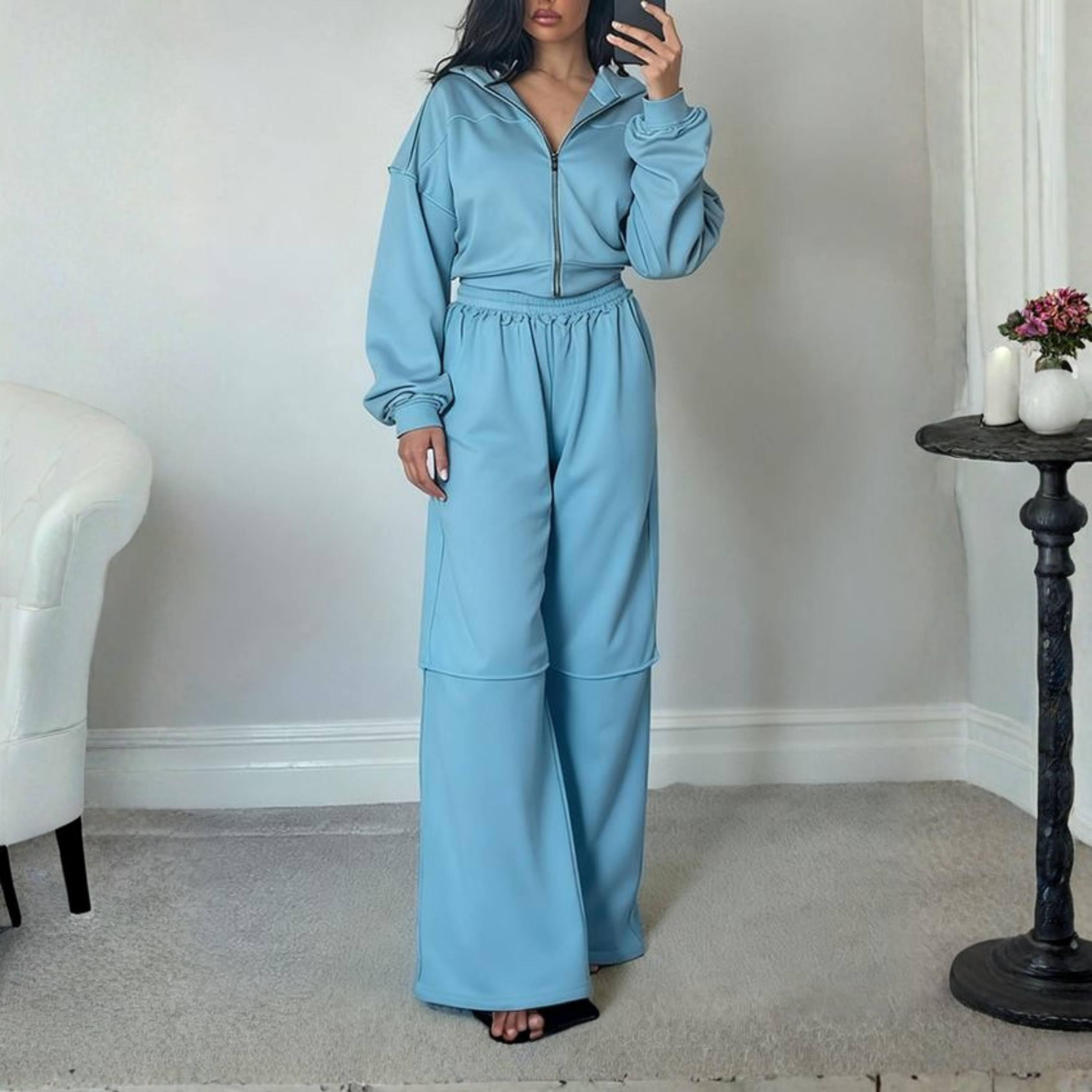 DARAT - Comfy Zip Up Hooded Sweatshirt
