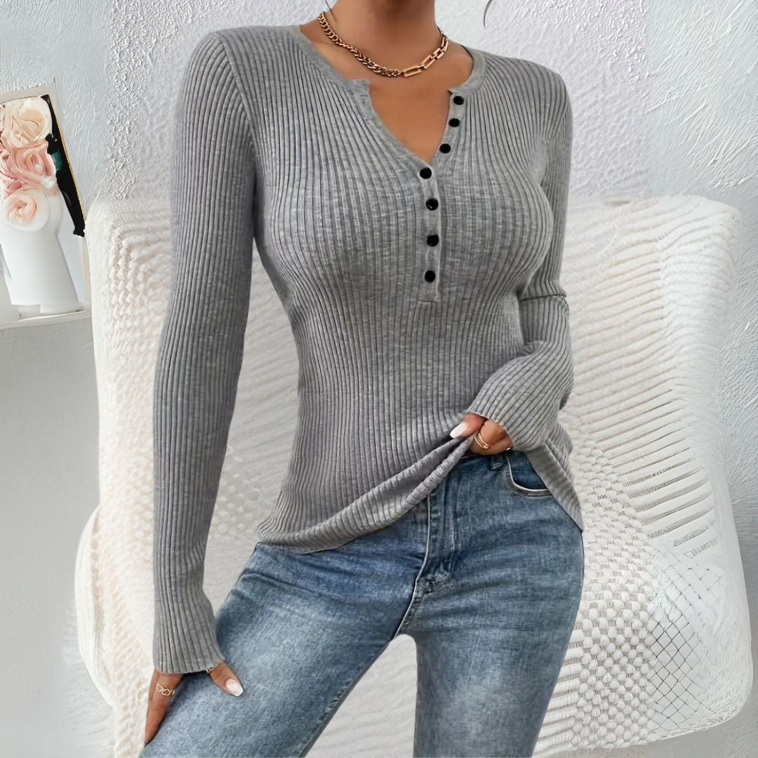 Estefania - Everyday Button-Front Long Sleeve Top
