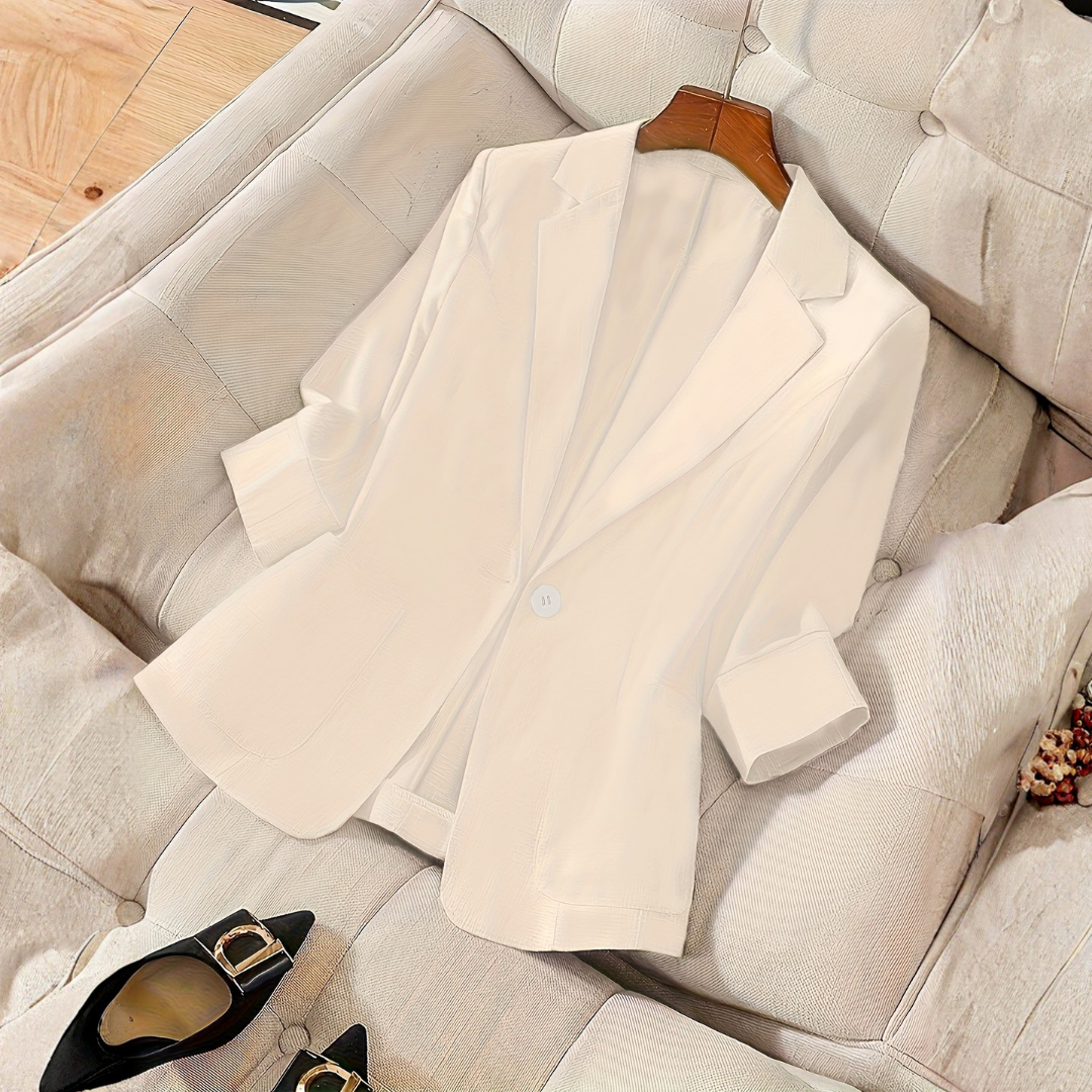 WYNDHAM™ – Tailored One-Button Fitted Blazer