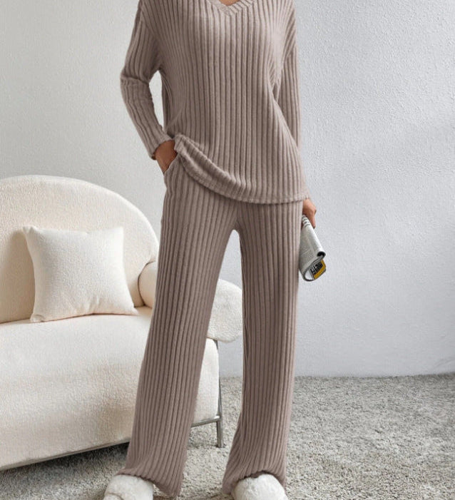 ELMERT - Long Sleeve V-Neck Top
