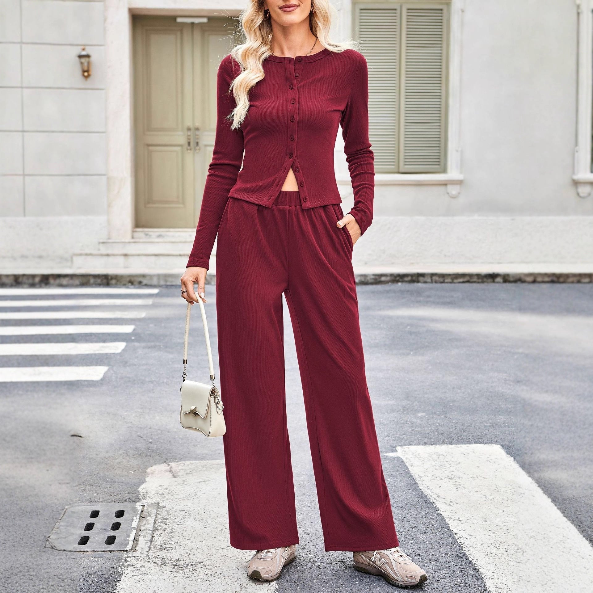 EMELYT - Slim-Fit Long Sleeve Round Neck
