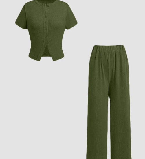 MIRANDAT - Button Front Top and Wide