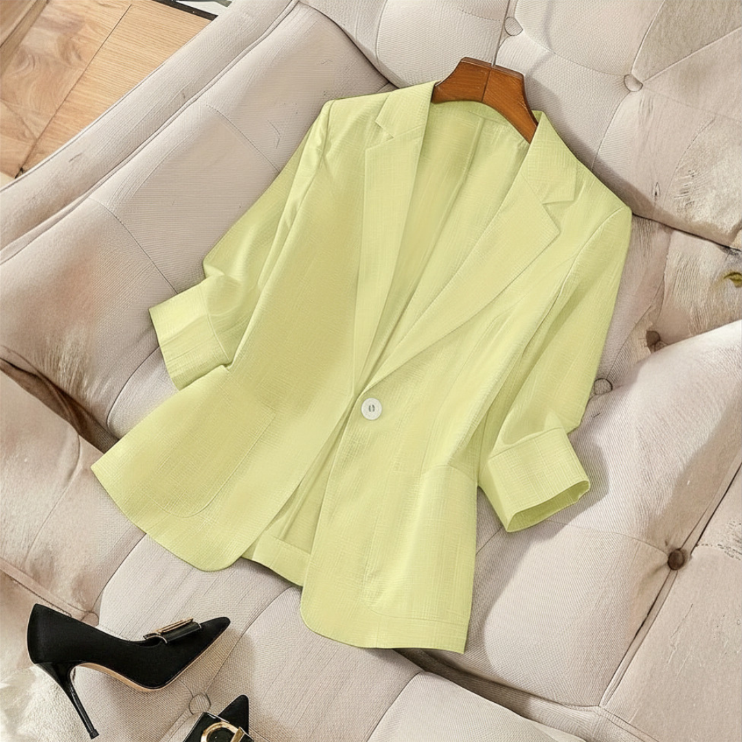 WYNDHAM™ – Tailored One-Button Fitted Blazer
